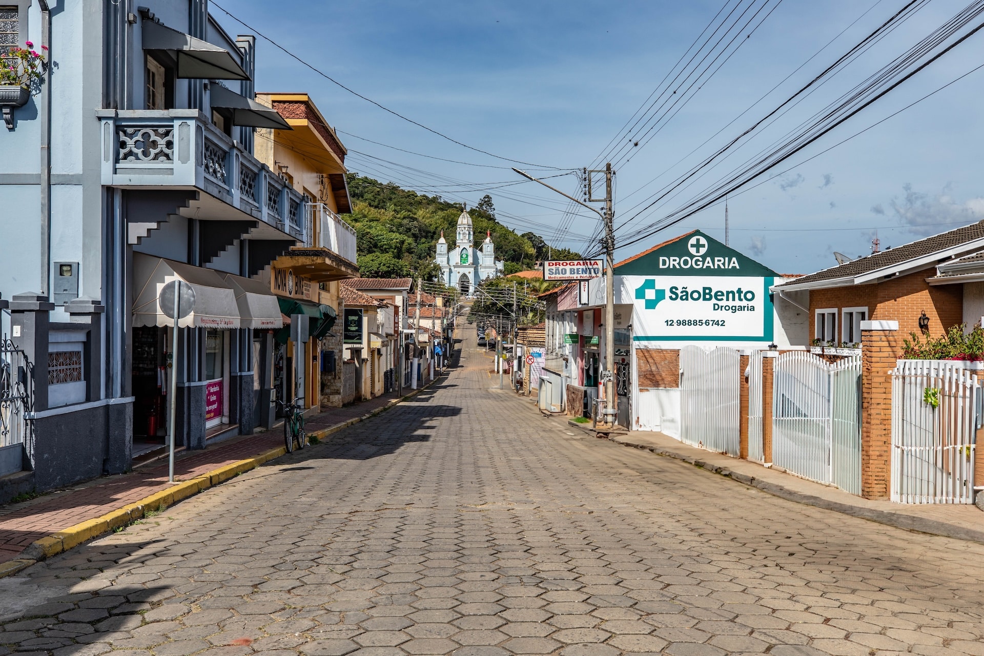 SaoBentodoSapucai_RuaAbadePedrosaPanoramica-1-1