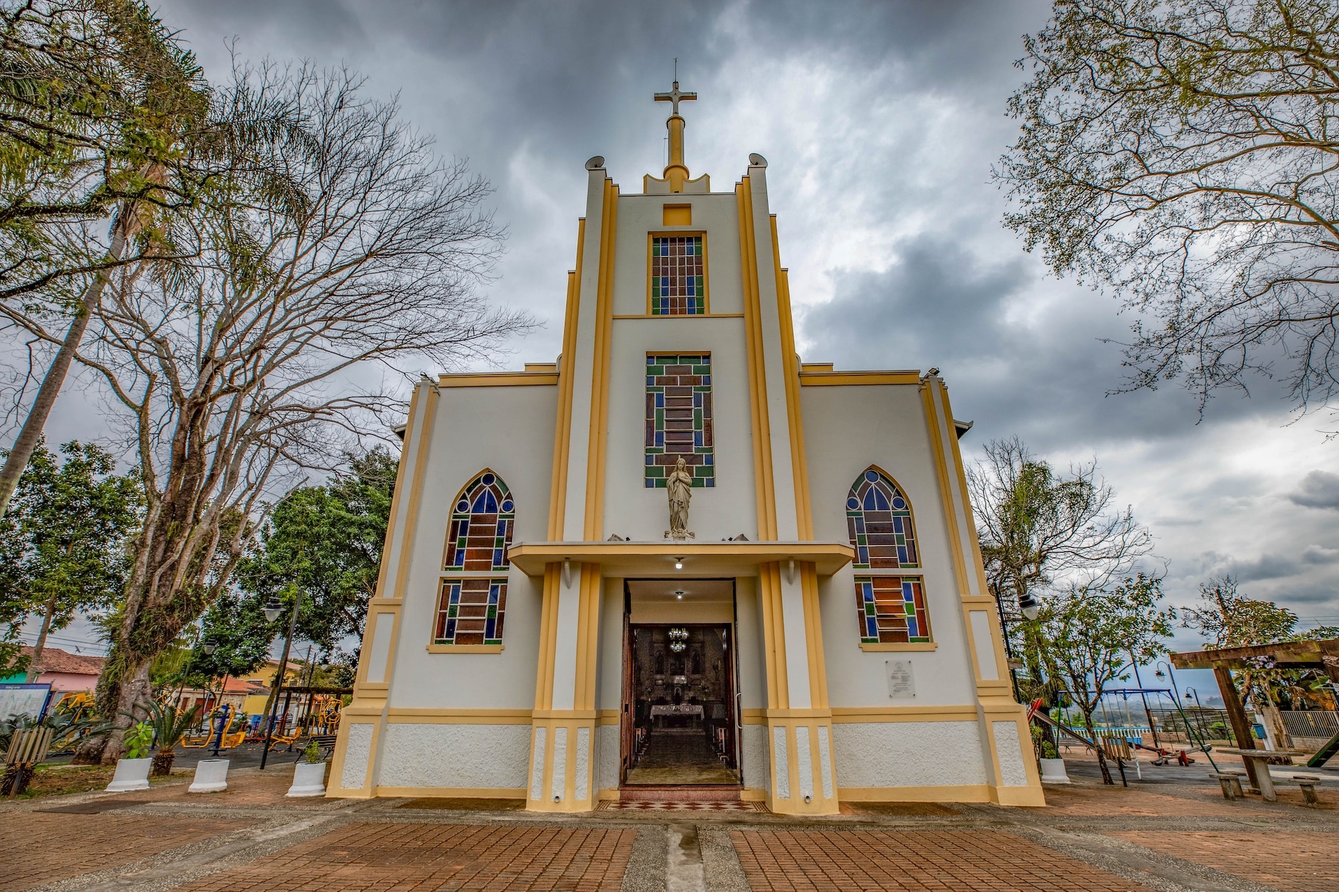 taubate_PracaAntonioNaldiPano-10