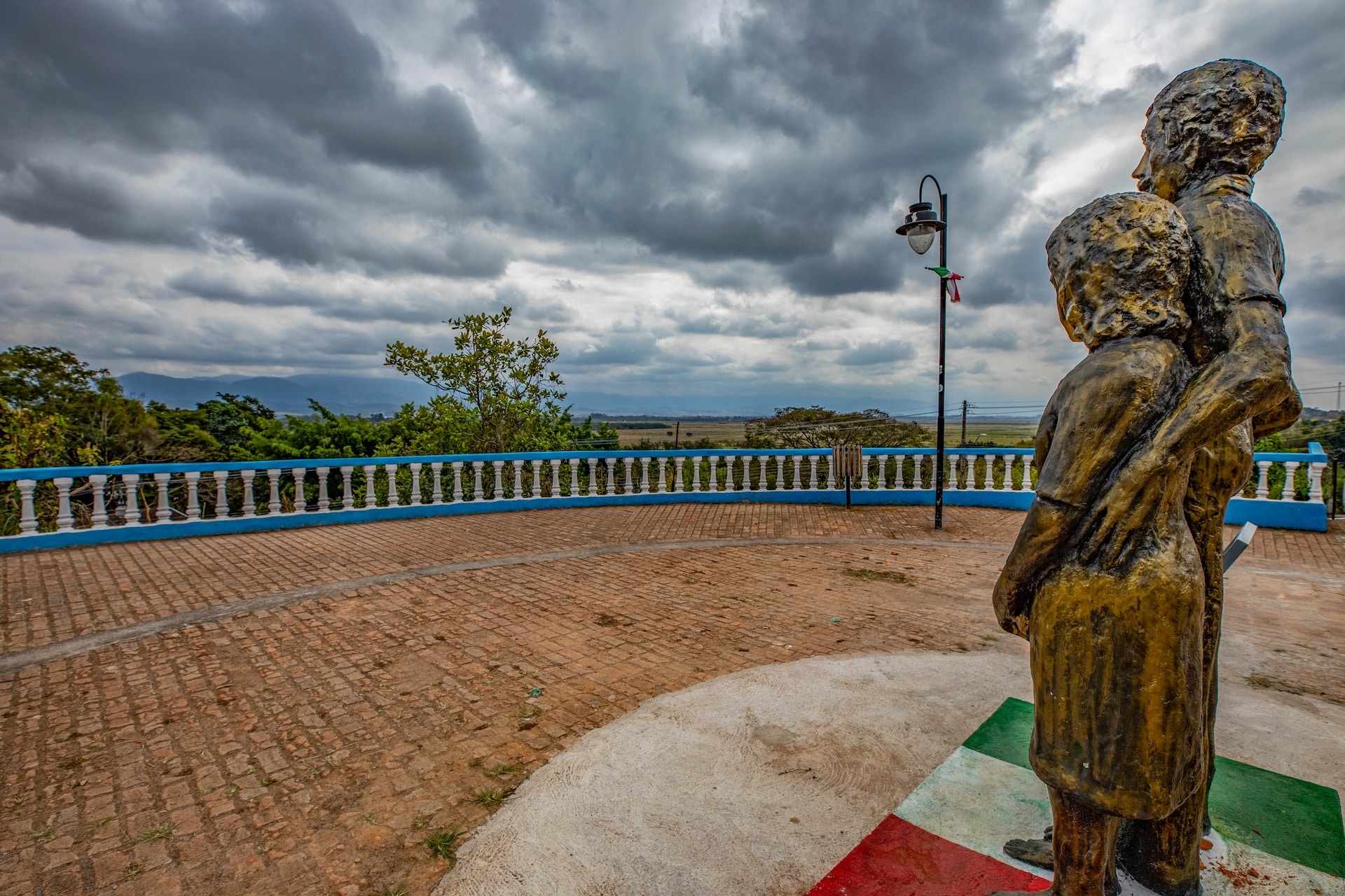 taubate_PracaAntonioNaldiPano-7